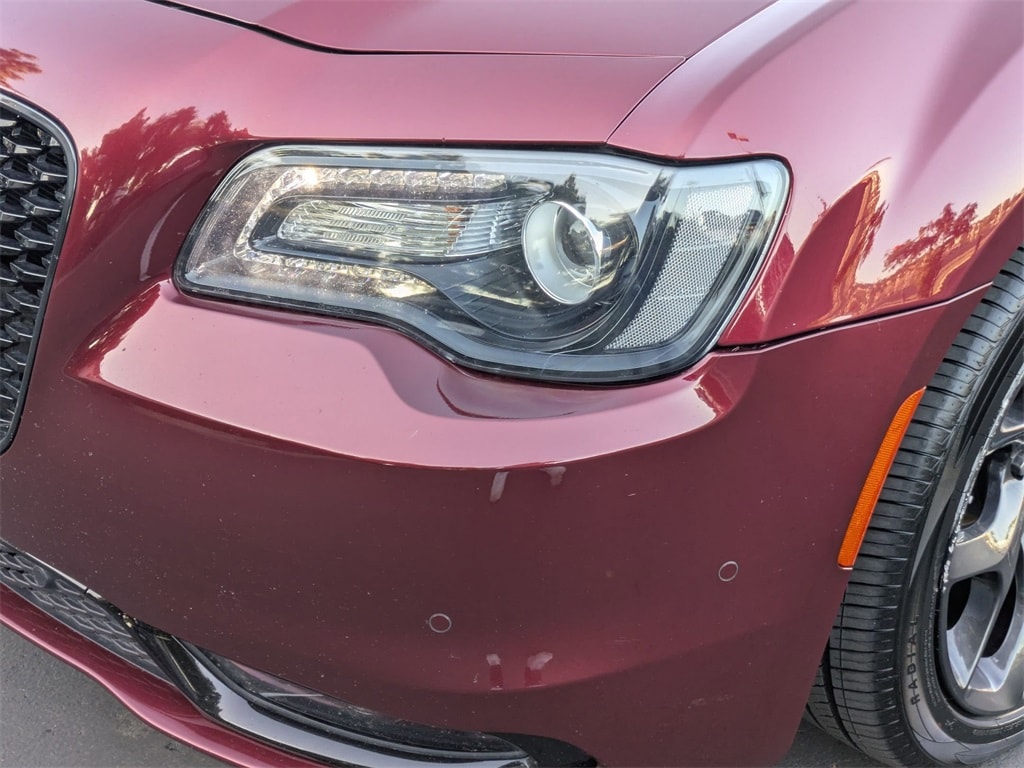 Thumbnail: 2023 Chrysler 300 - 11