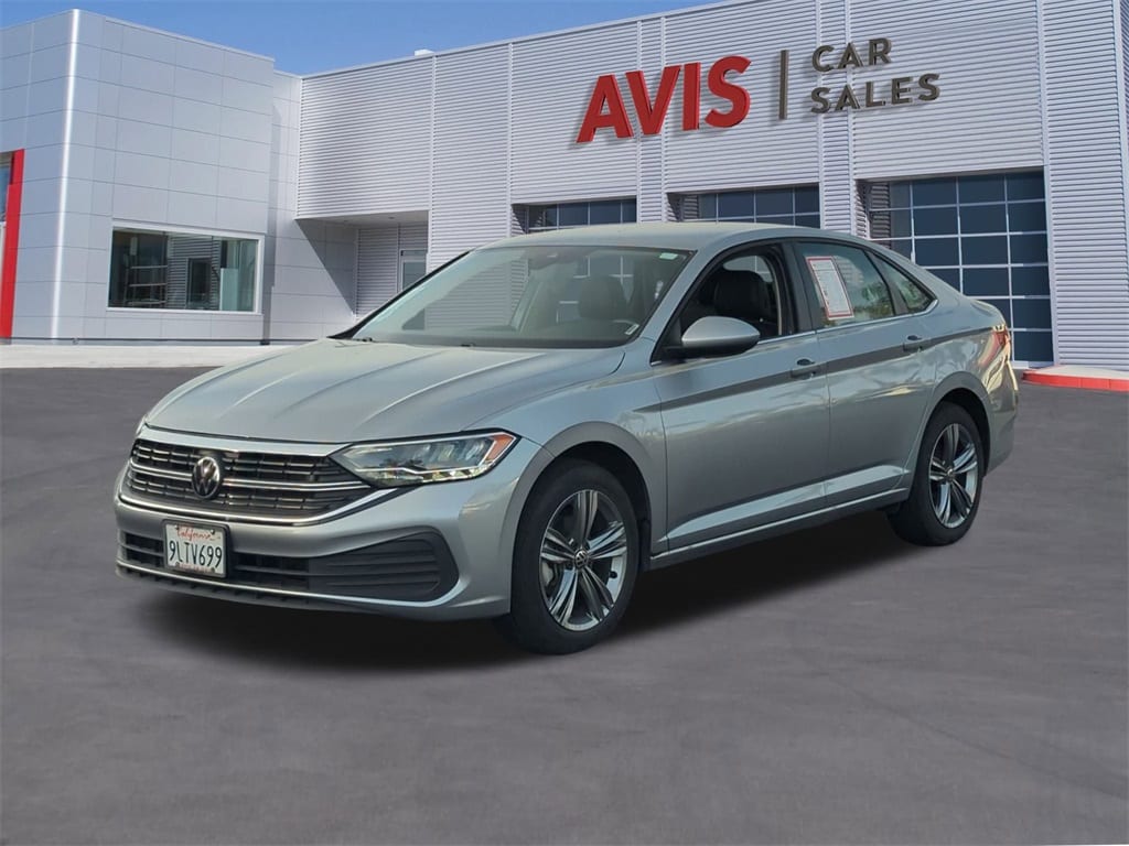 2024 Volkswagen Jetta SE's photo