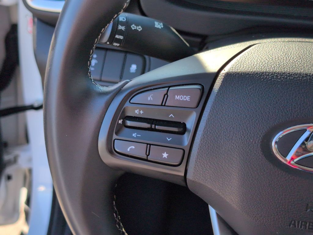 Thumbnail: 2025 Hyundai Venue - 21