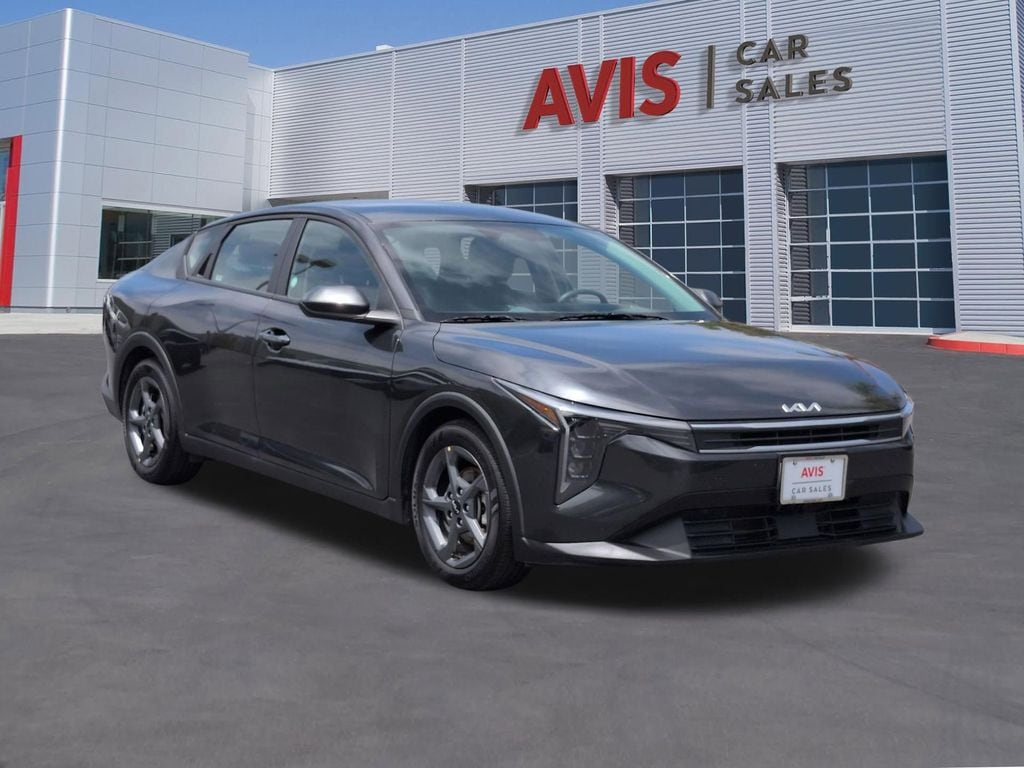 Thumbnail: 2025 Kia K4 - 3