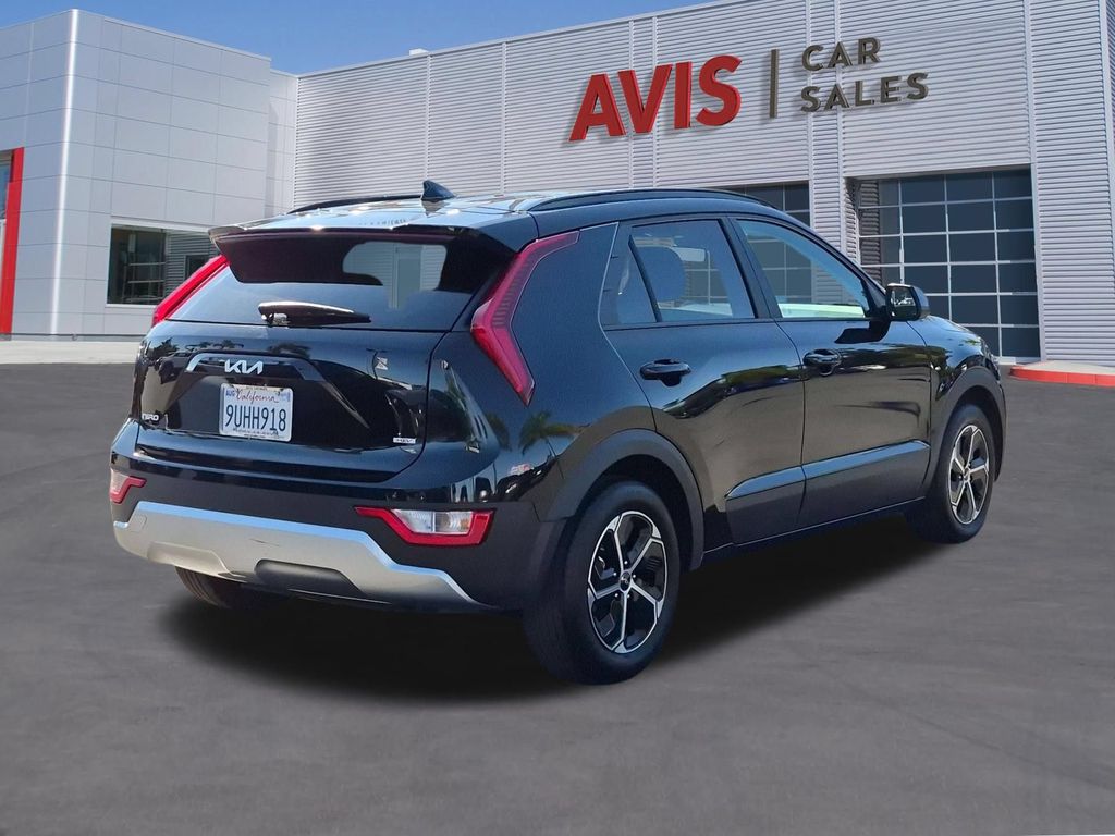 Thumbnail: 2025 Kia Niro - 6