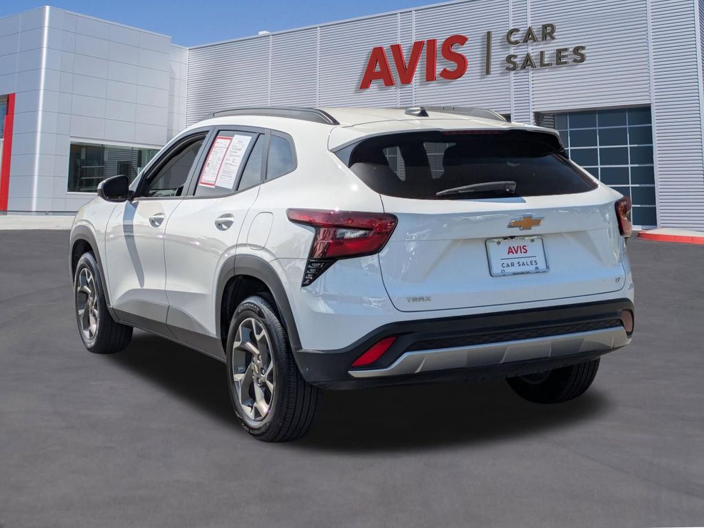 Thumbnail: 2025 Chevrolet Trax - 9