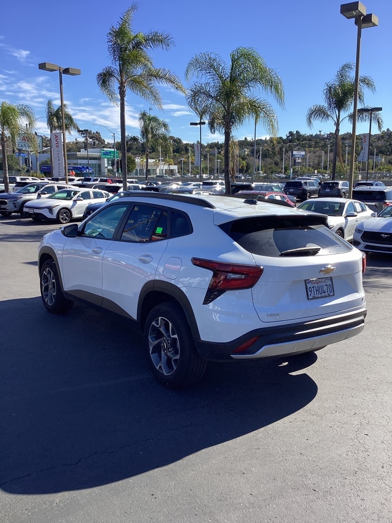 Thumbnail: 2025 Chevrolet Trax - 7