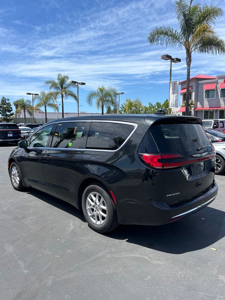 Thumbnail: 2023 Chrysler Pacifica - 6