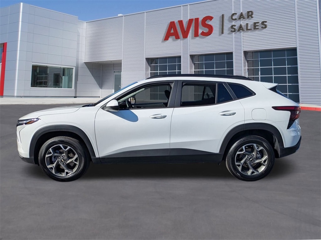 Thumbnail: 2025 Chevrolet Trax - 10