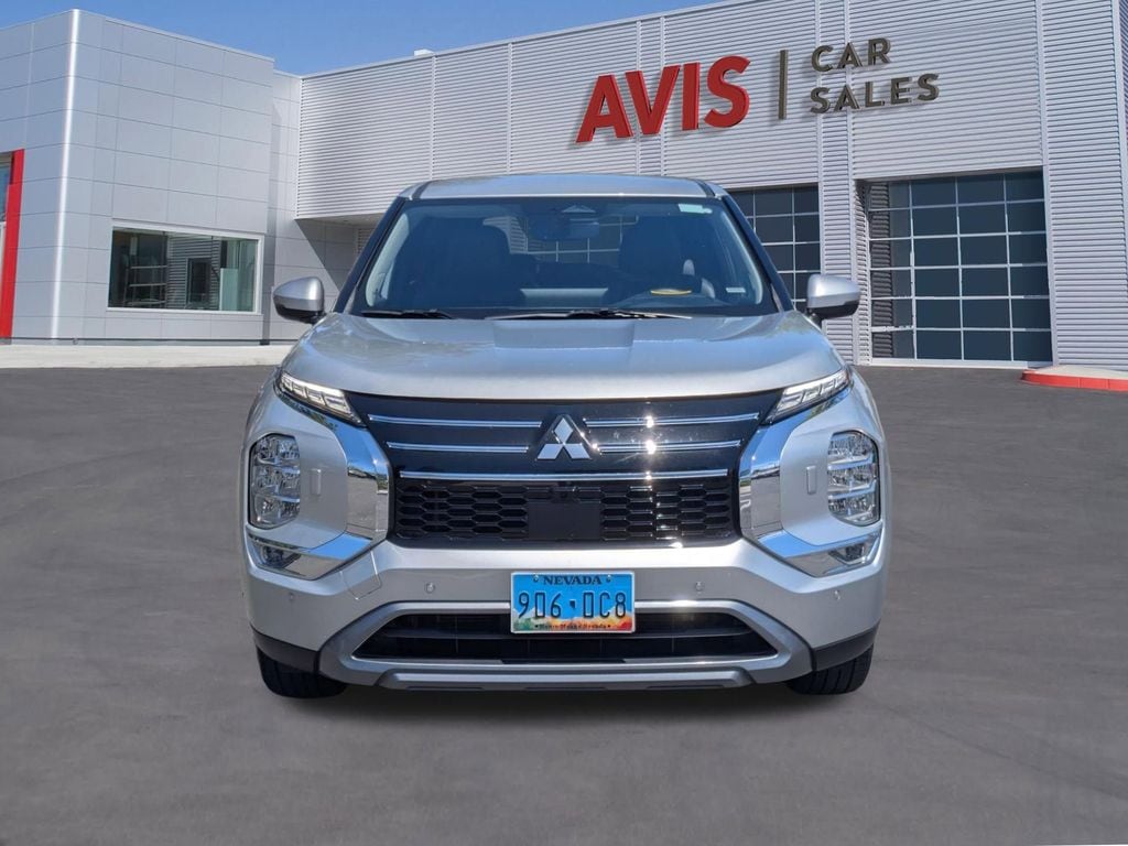 Thumbnail: 2025 Mitsubishi Outlander - 2