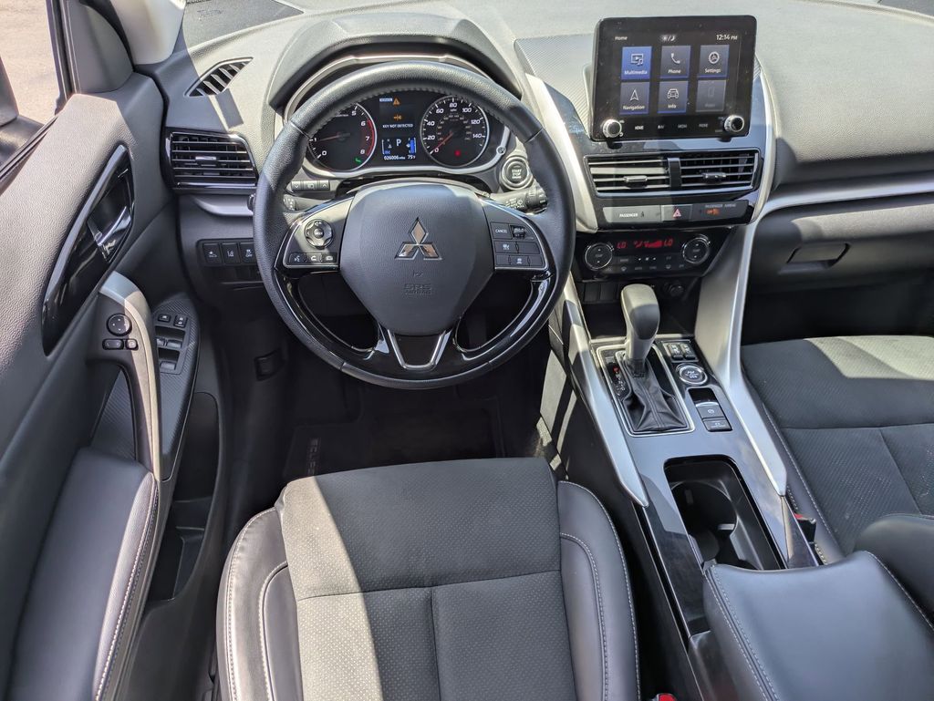 Thumbnail: 2025 Mitsubishi Eclipse Cross - 25