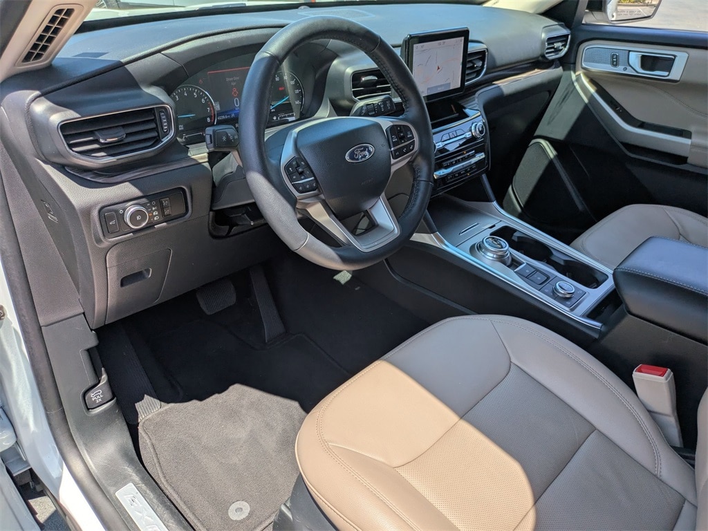 Thumbnail: 2023 Ford Explorer - 17