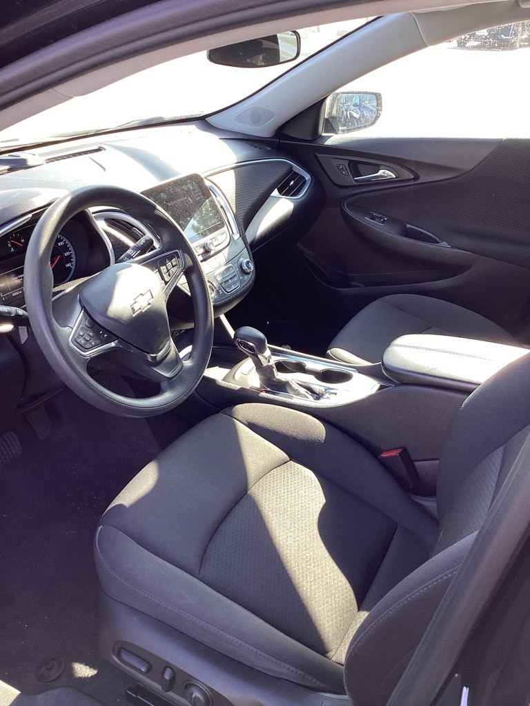 Thumbnail: 2023 Chevrolet Malibu - 10