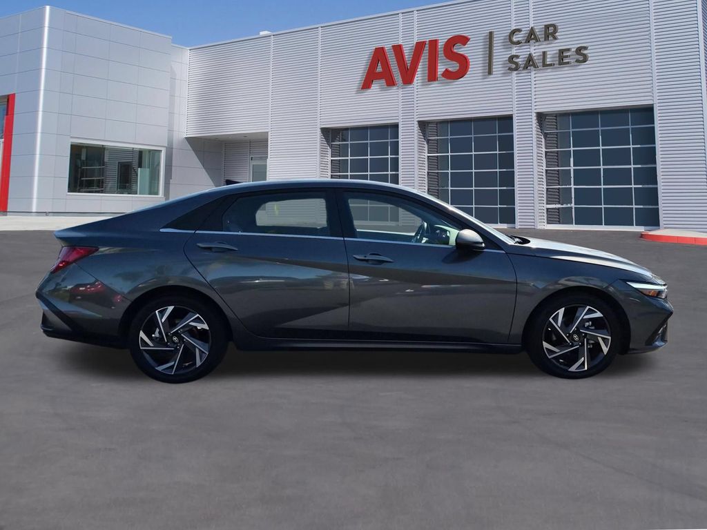 Thumbnail: 2025 Hyundai Elantra - 5