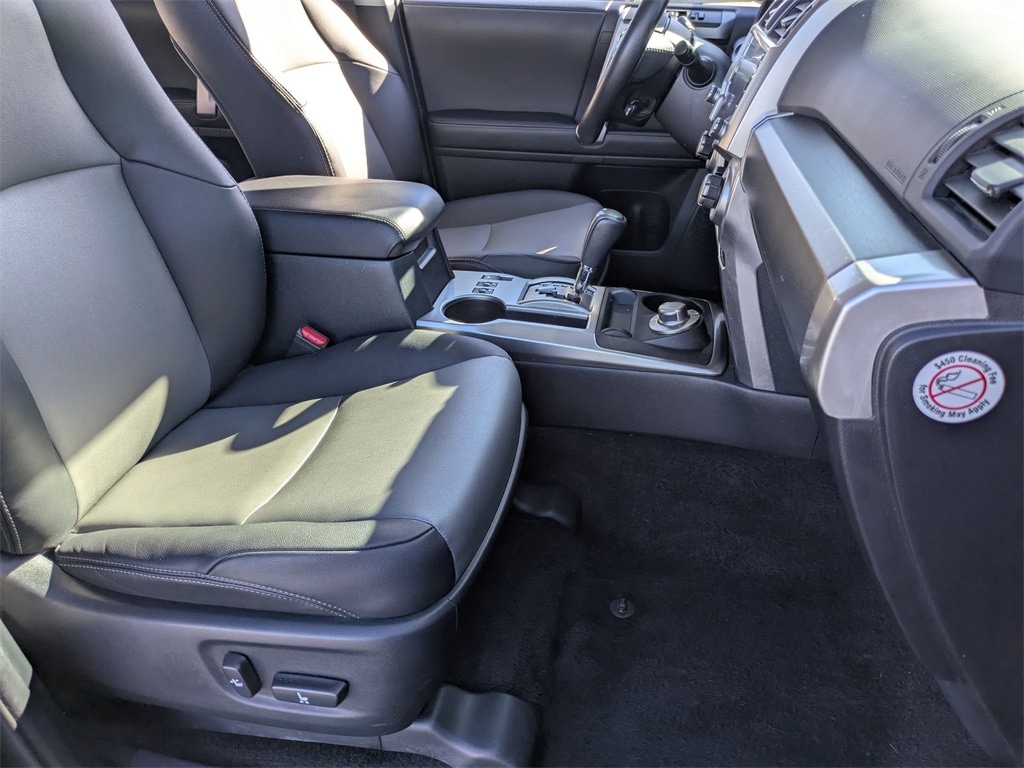 Thumbnail: 2024 Toyota 4Runner - 28