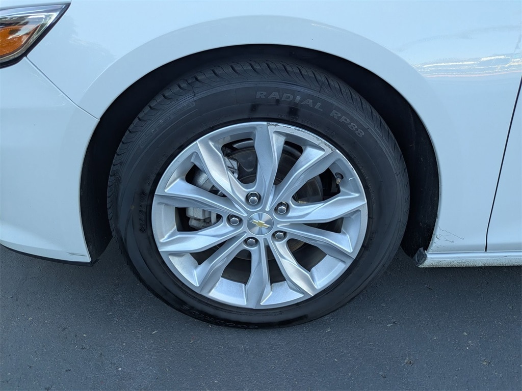 Thumbnail: 2023 Chevrolet Malibu - 13