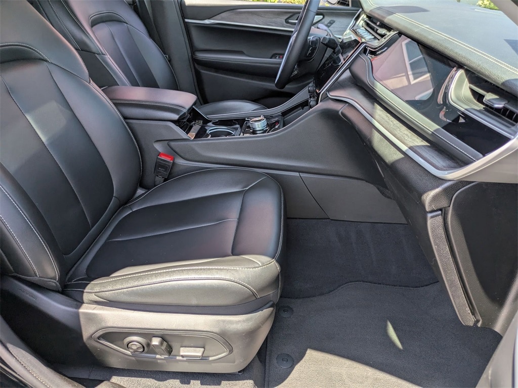 2023 Jeep Grand Cherokee 4xe 30