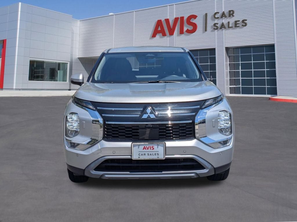 Thumbnail: 2025 Mitsubishi Outlander - 2