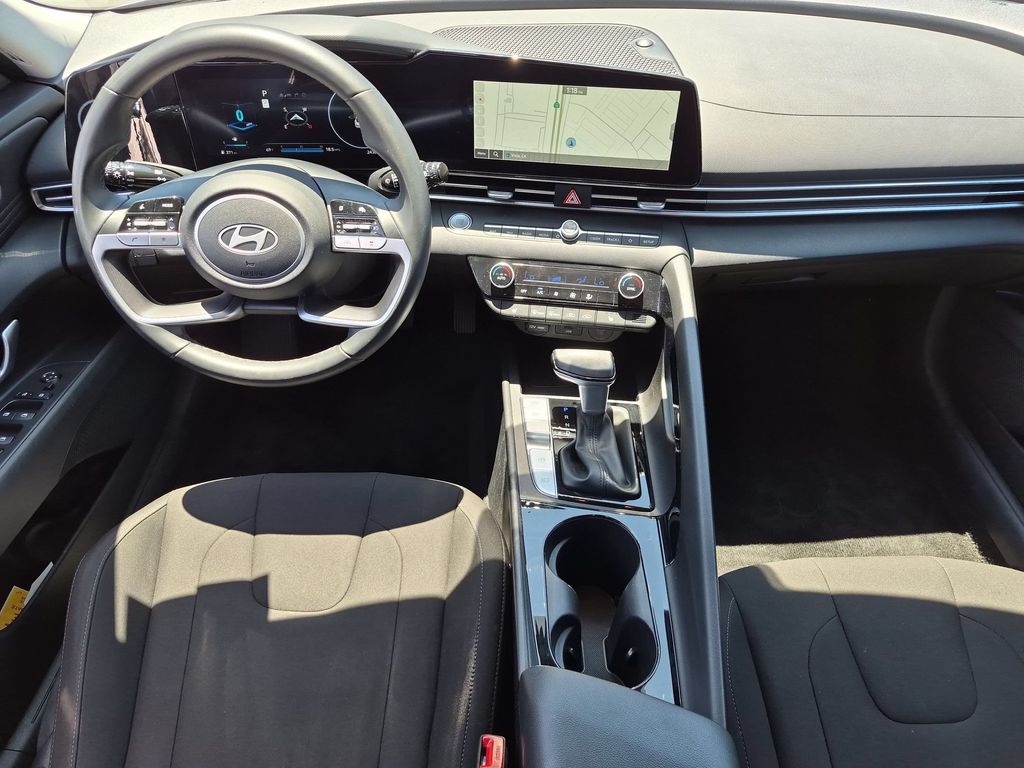 Thumbnail: 2025 Hyundai Elantra - 26
