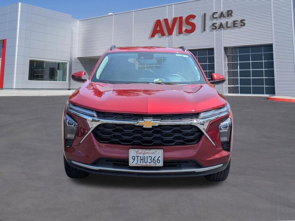 Thumbnail: 2025 Chevrolet Trax - 2