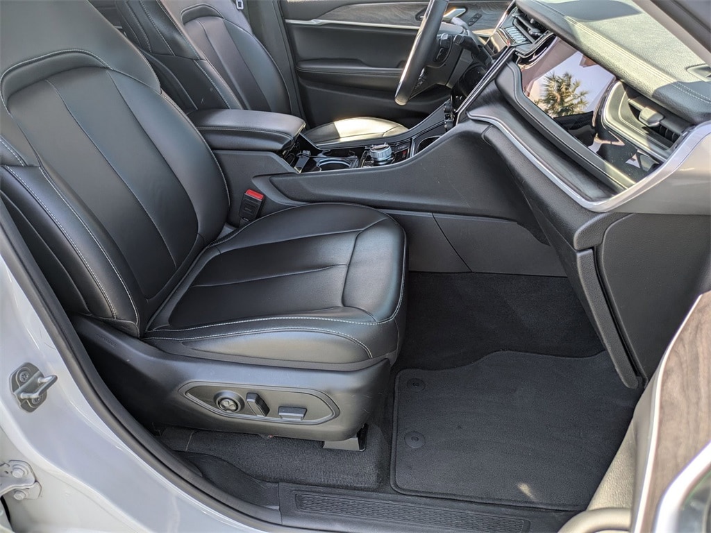 2023 Jeep Grand Cherokee 4xe 30
