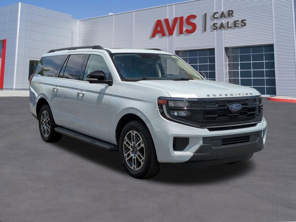 Thumbnail: 2025 Ford Expedition MAX - 3