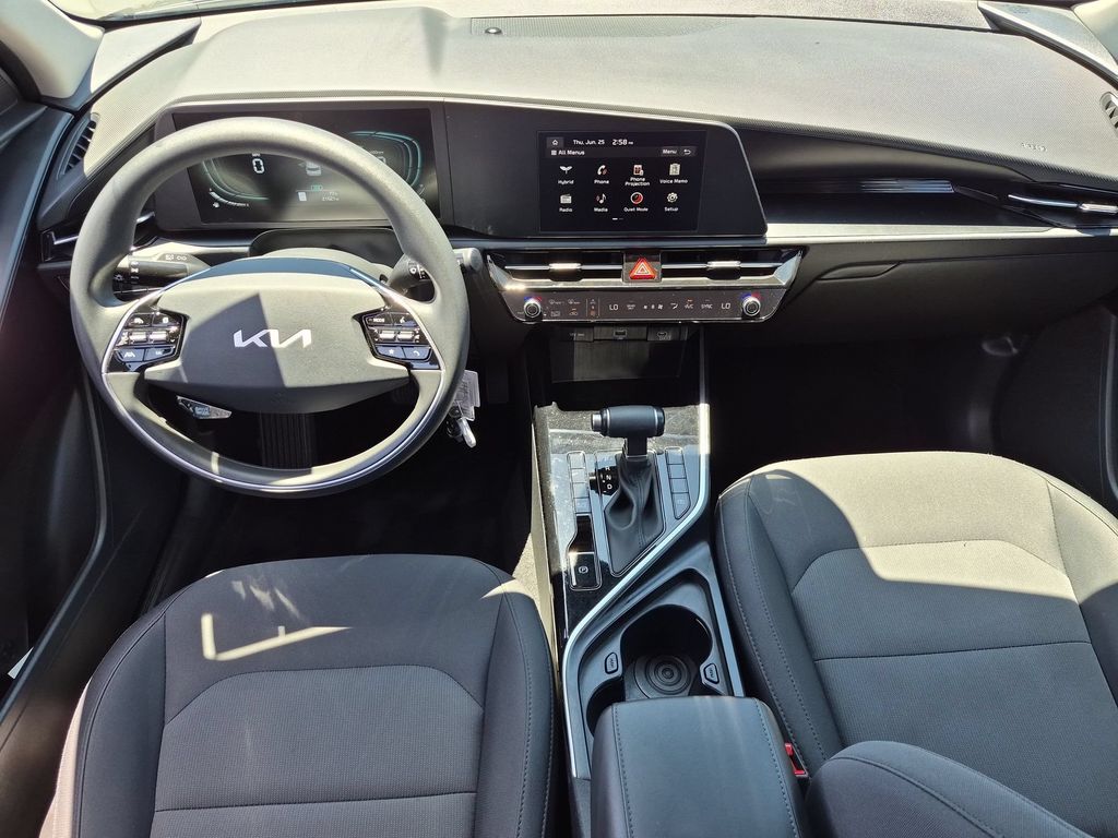 Thumbnail: 2025 Kia Niro - 26