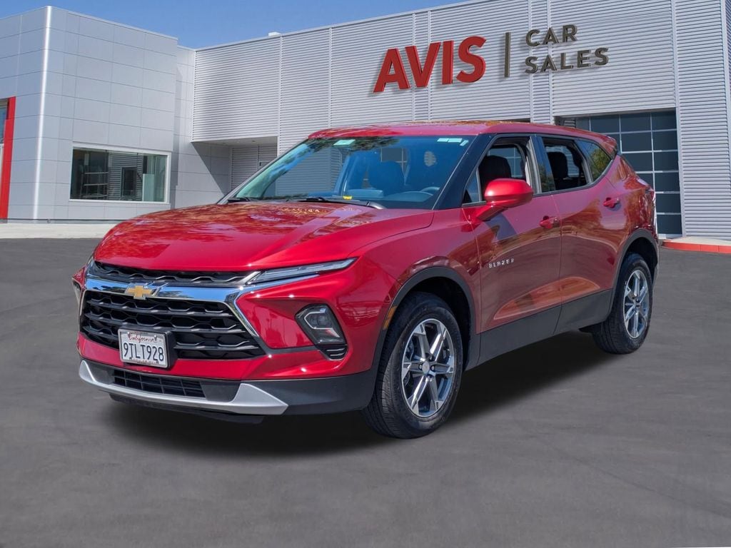 2025 Chevrolet Blazer 2.0T 2LT AWD's photo