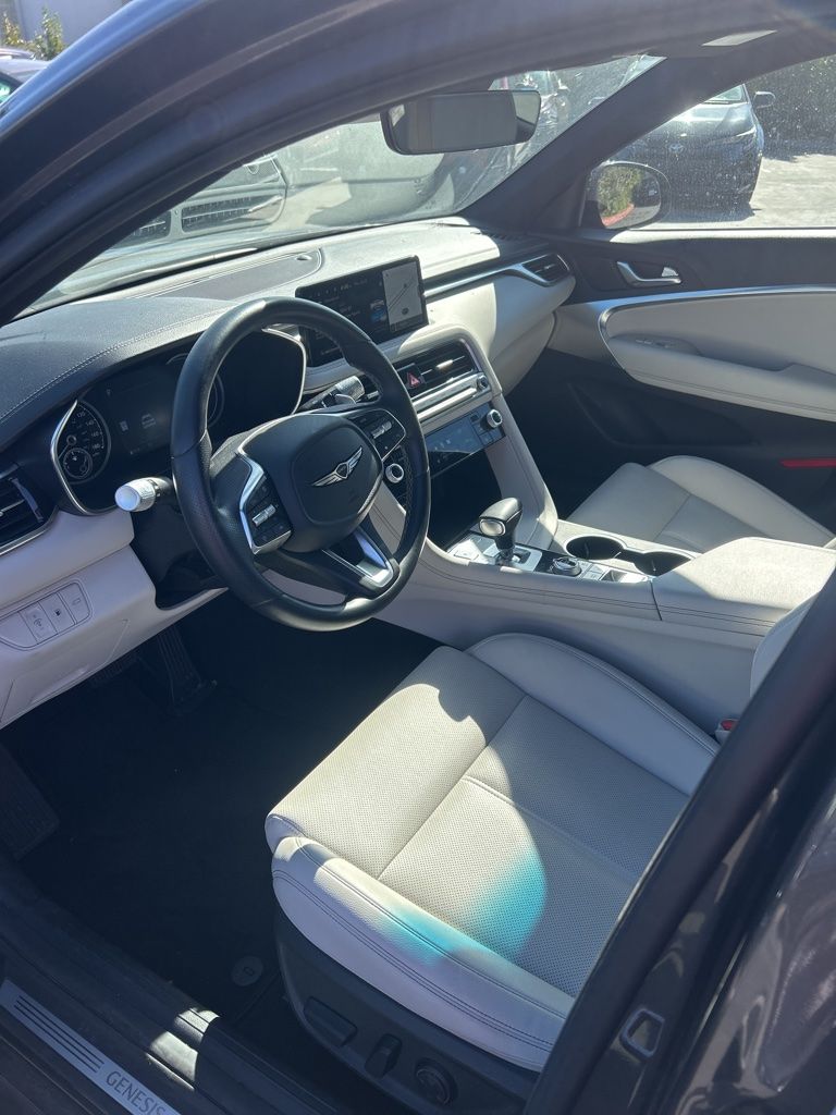 Thumbnail: 2025 Genesis G70 - 8