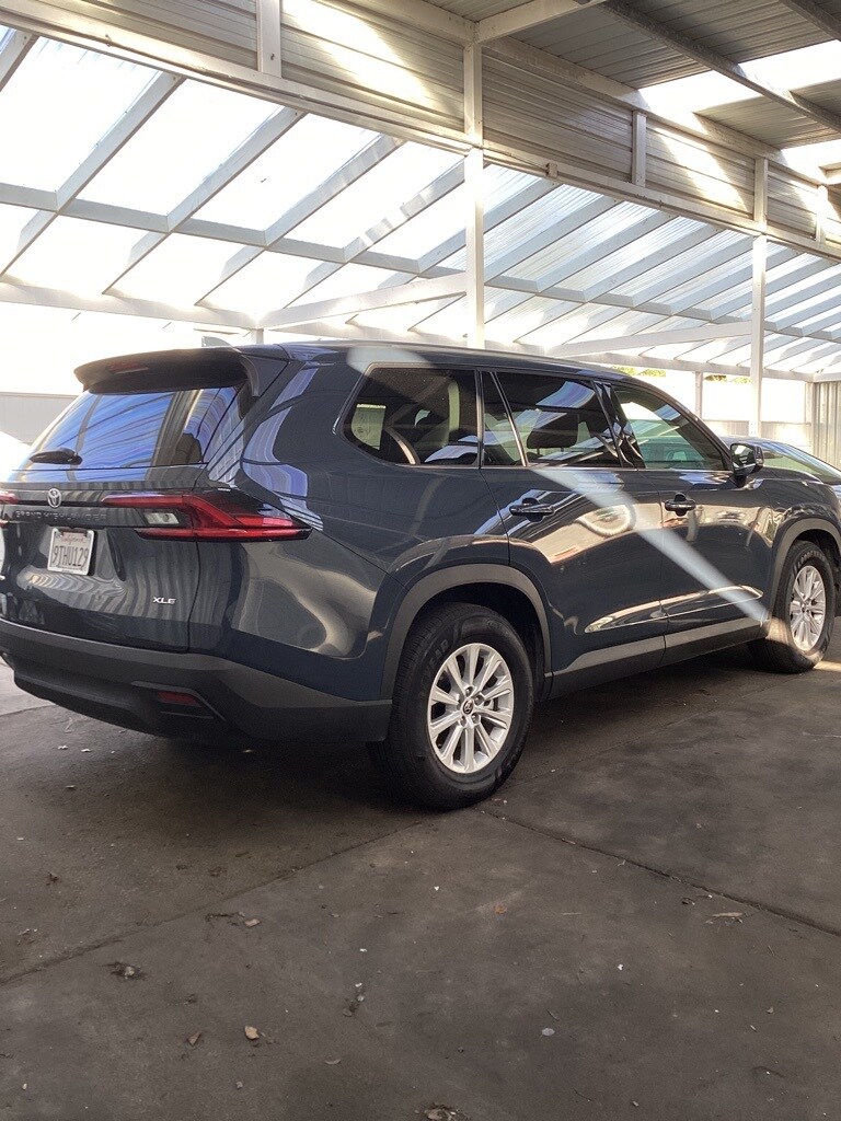 2025 Toyota Grand Highlander XLE photo 4