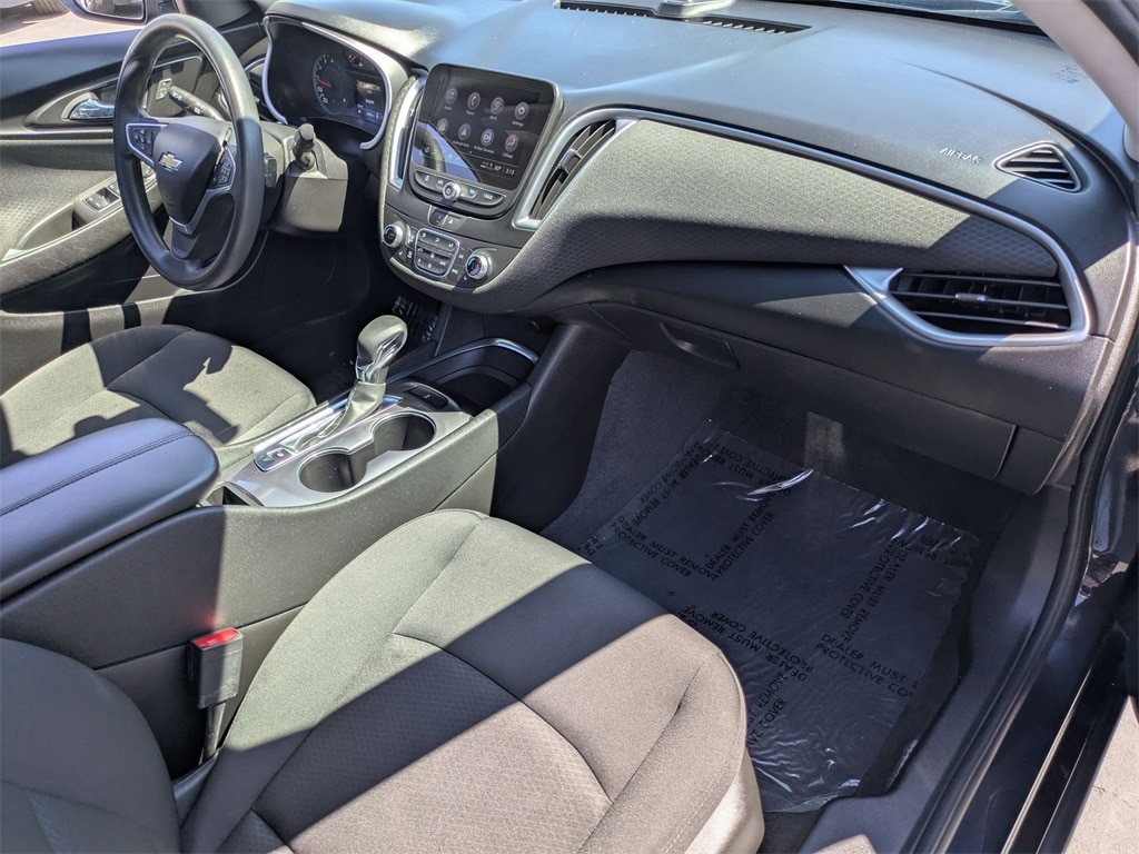 Thumbnail: 2023 Chevrolet Malibu - 30