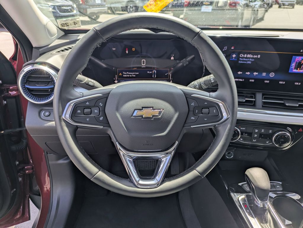 Thumbnail: 2025 Chevrolet Trax - 18