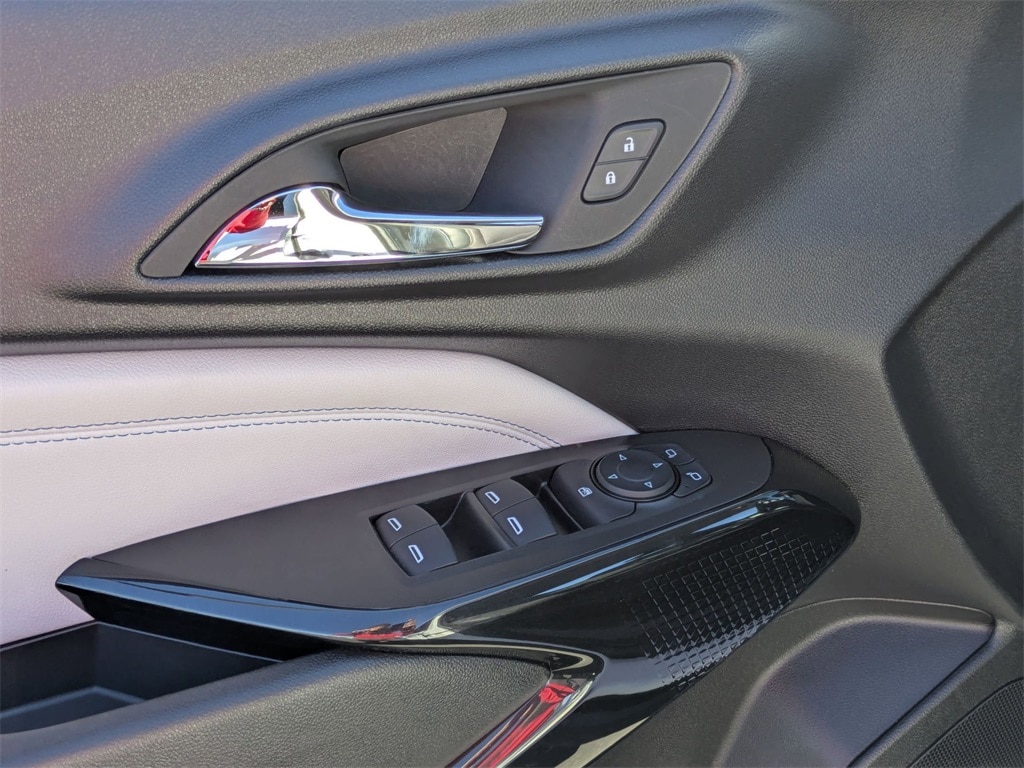 Thumbnail: 2025 Chevrolet Trax - 16