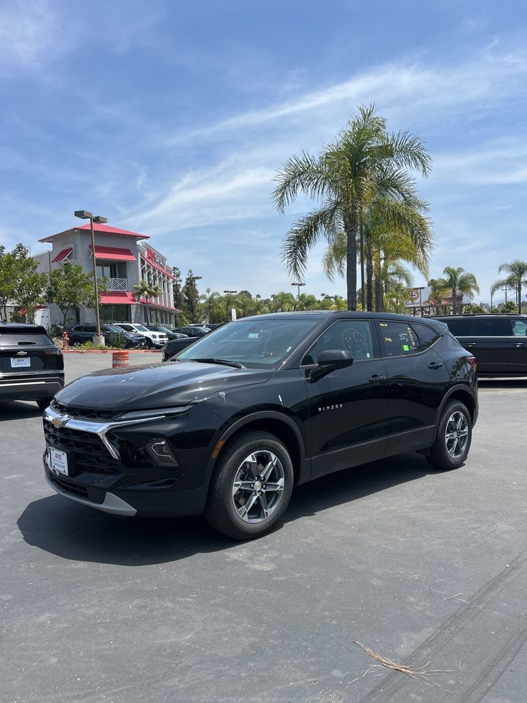 2025 Chevrolet Blazer's photo