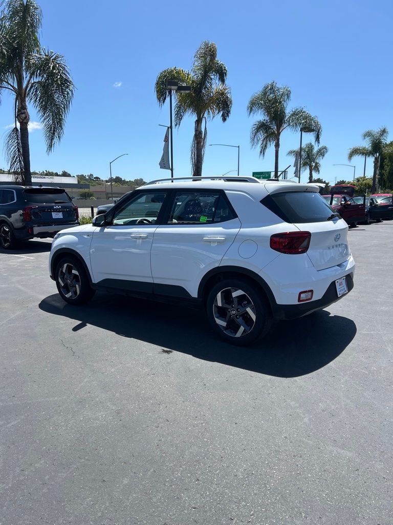 Thumbnail: 2025 Hyundai Venue - 10