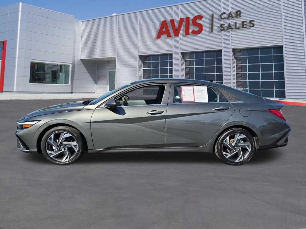 Thumbnail: 2025 Hyundai Elantra - 10