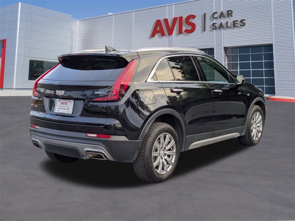 Thumbnail: 2023 Cadillac XT4 - 6