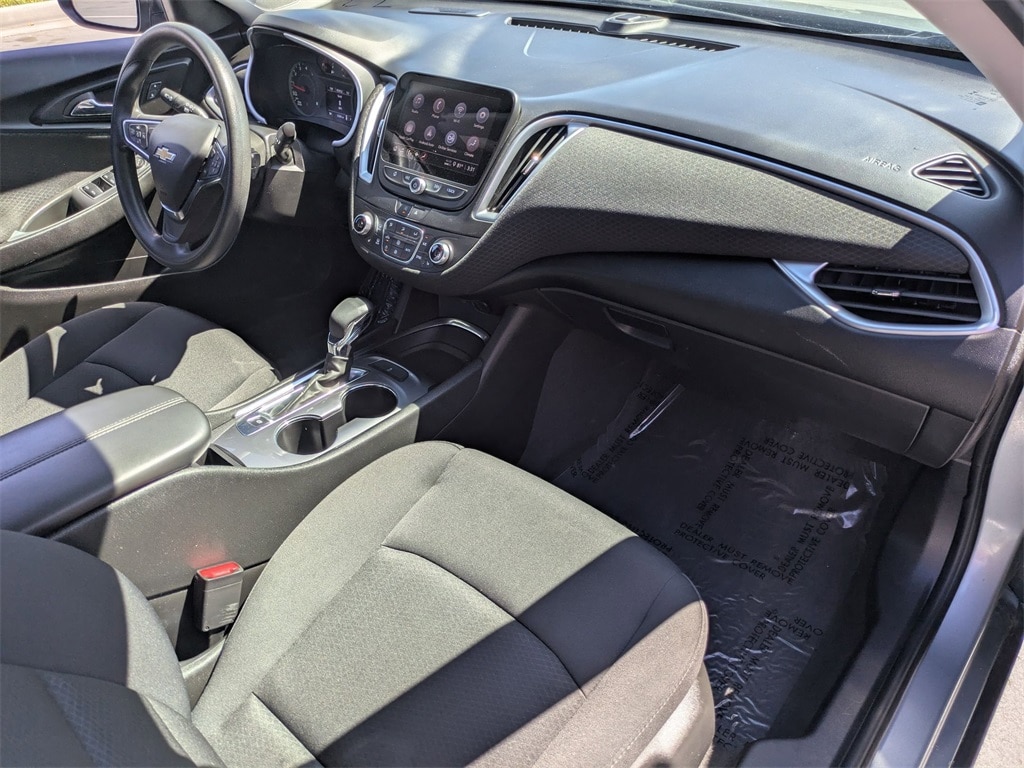 Thumbnail: 2023 Chevrolet Malibu - 29