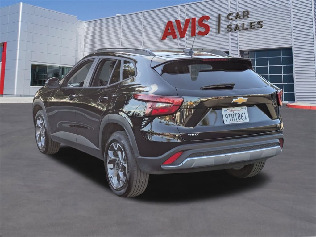 Thumbnail: 2025 Chevrolet Trax - 9
