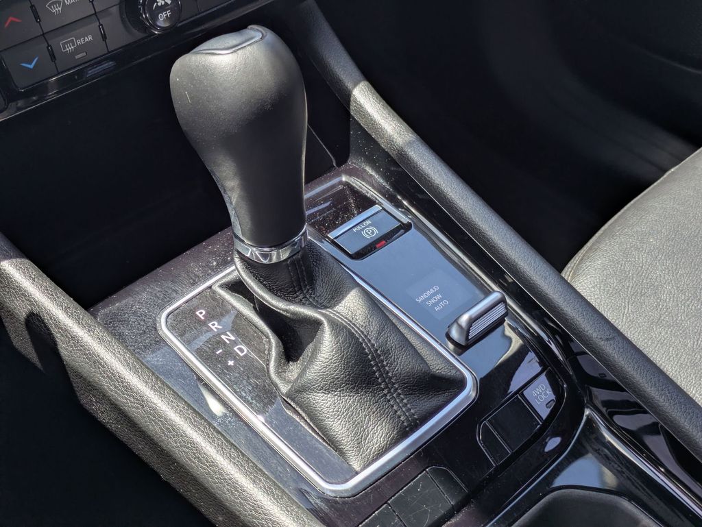 Thumbnail: 2025 Jeep Compass - 23