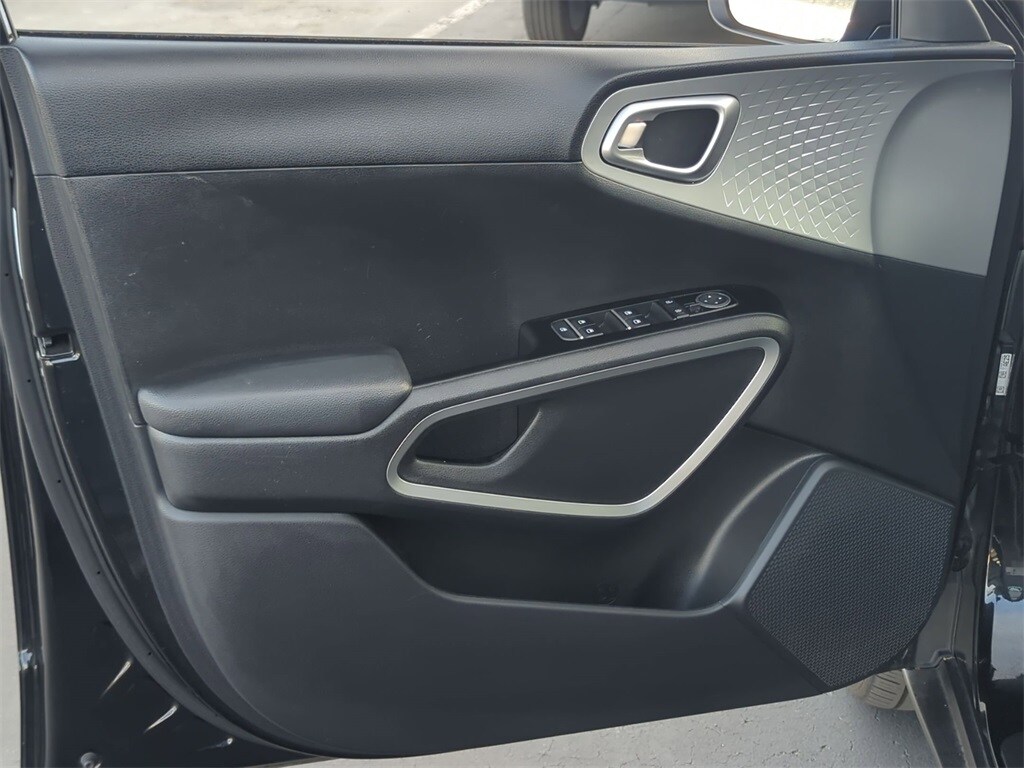 Thumbnail: 2024 Kia Soul - 16