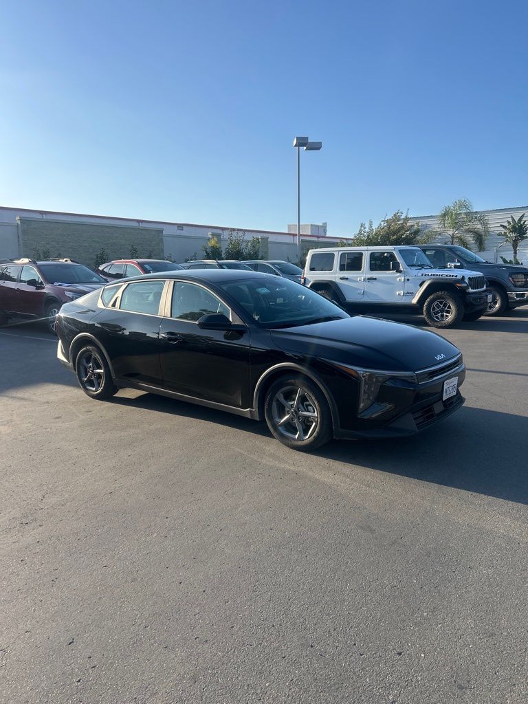 Thumbnail: 2025 Kia K4 - 4
