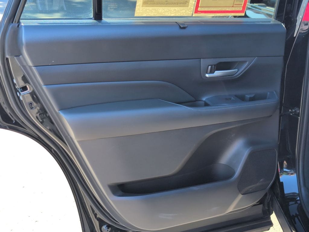 Thumbnail: 2025 Toyota Grand Highlander - 27