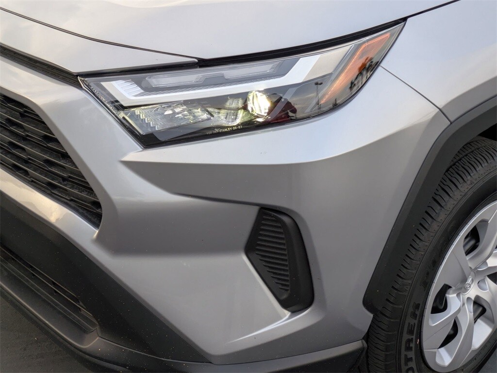 Thumbnail: 2025 Toyota RAV4 - 9