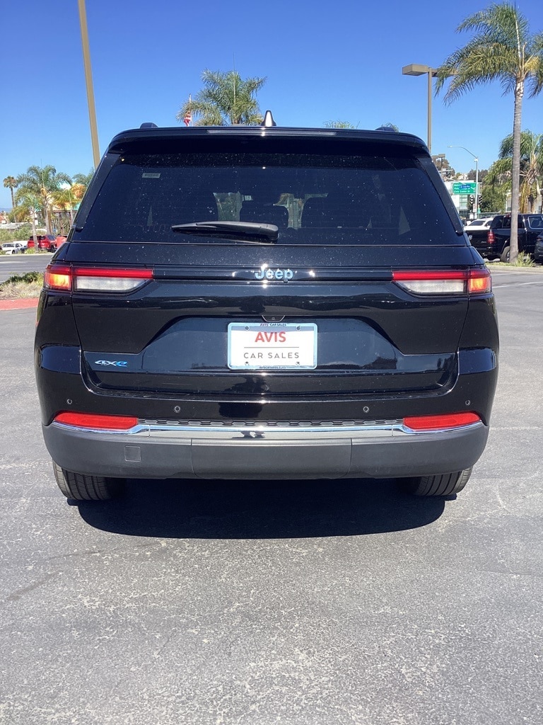 Thumbnail: 2023 Jeep Grand Cherokee - 4