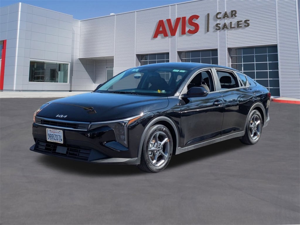 Thumbnail: 2025 Kia K4 - 1