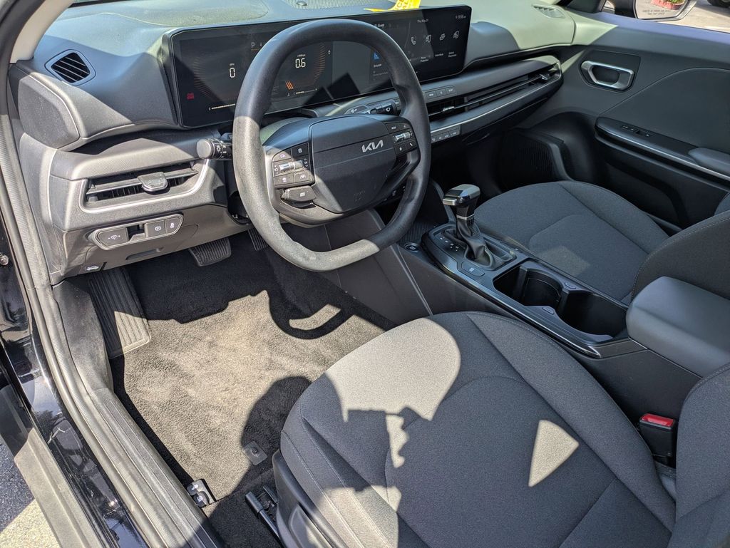 Thumbnail: 2025 Kia K4 - 17