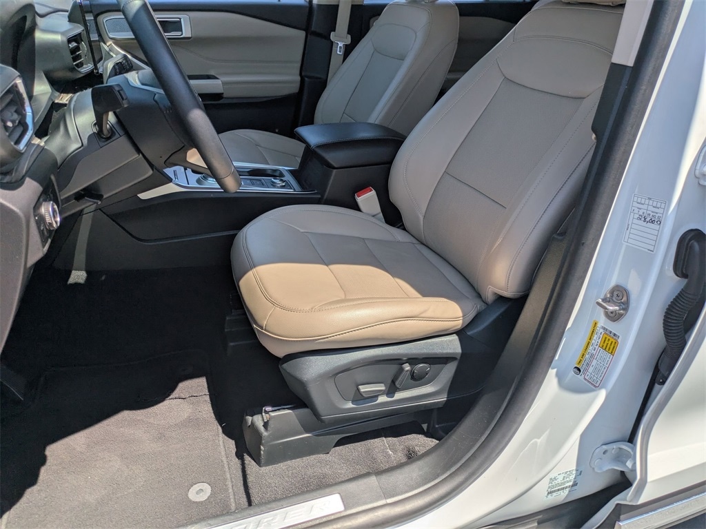 Thumbnail: 2023 Ford Explorer - 16