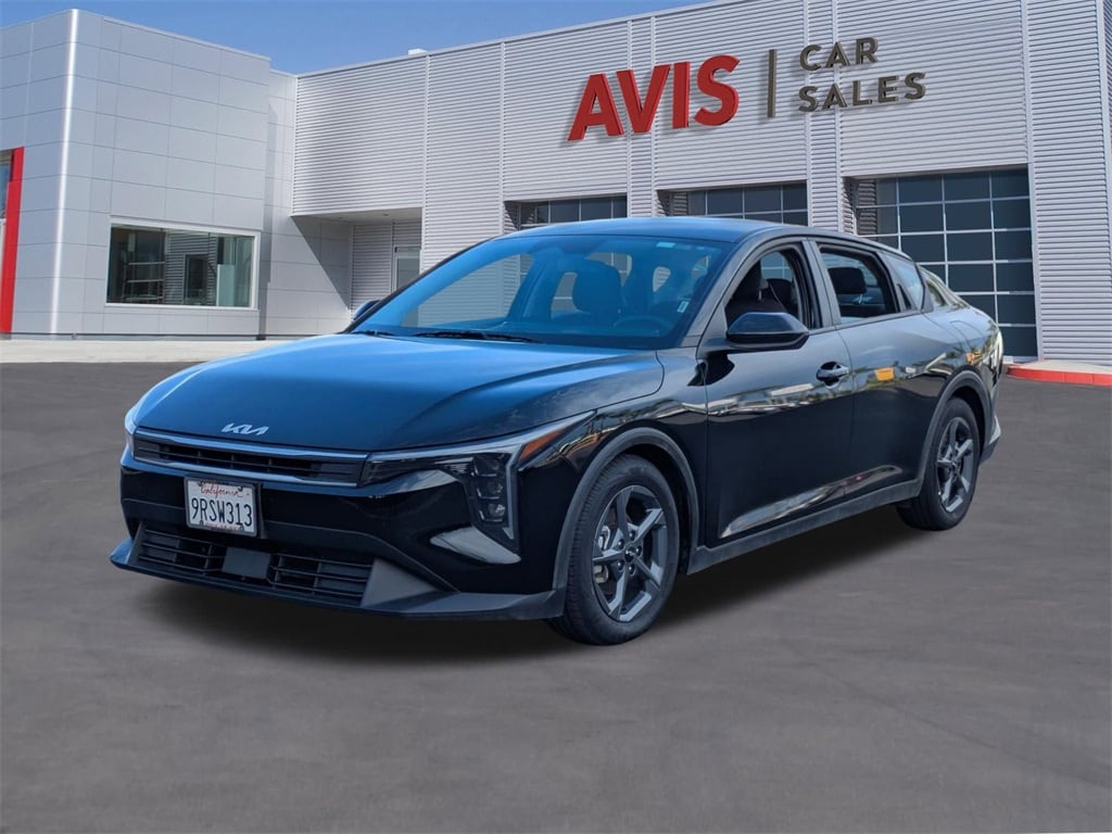 2025 Kia K4 LXS's photo