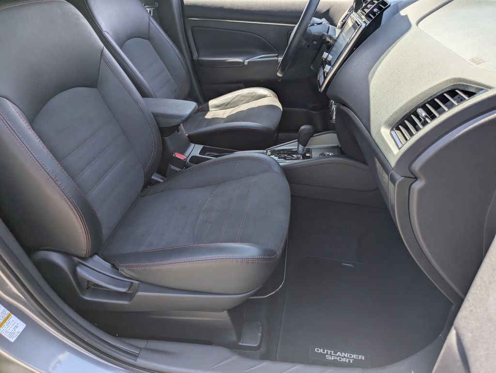 Thumbnail: 2025 Mitsubishi Outlander Sport - 28