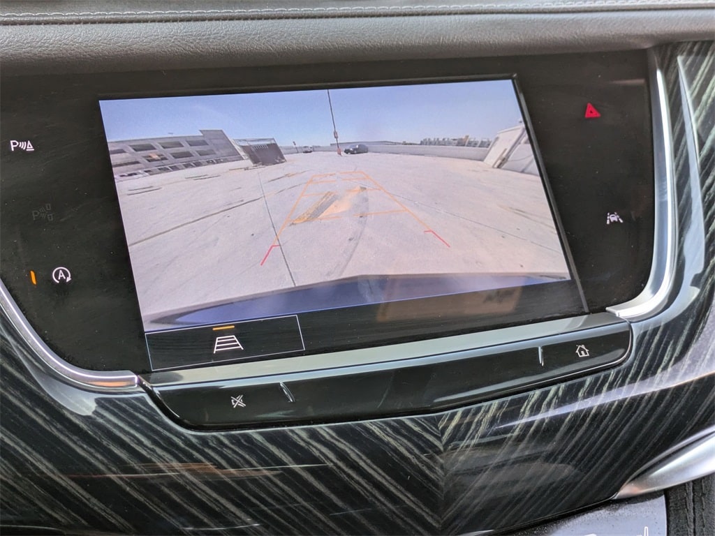 Thumbnail: 2024 Cadillac XT6 - 16