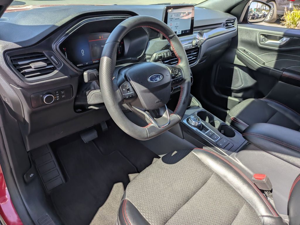 Thumbnail: 2025 Ford Escape - 17