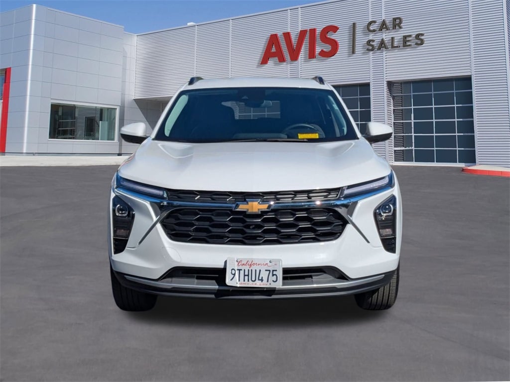 Thumbnail: 2025 Chevrolet Trax - 2