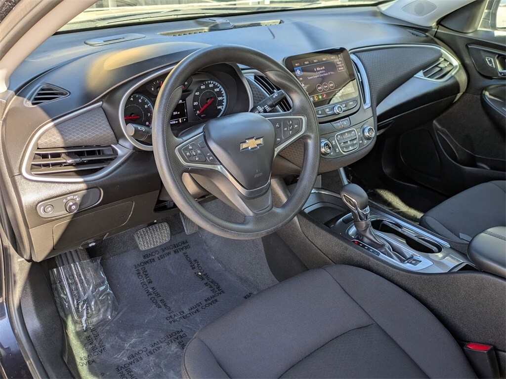 Thumbnail: 2023 Chevrolet Malibu - 14